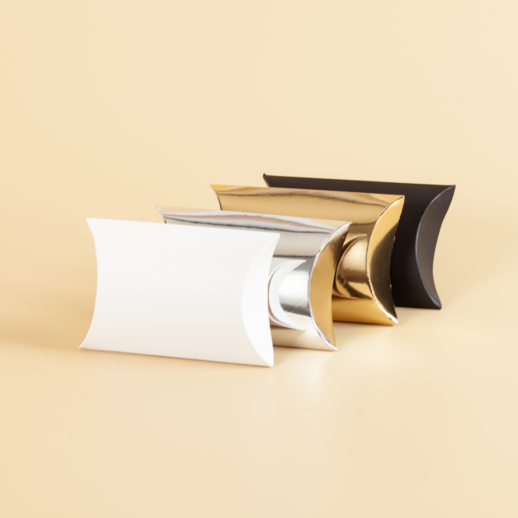 Коробка пирожок мини