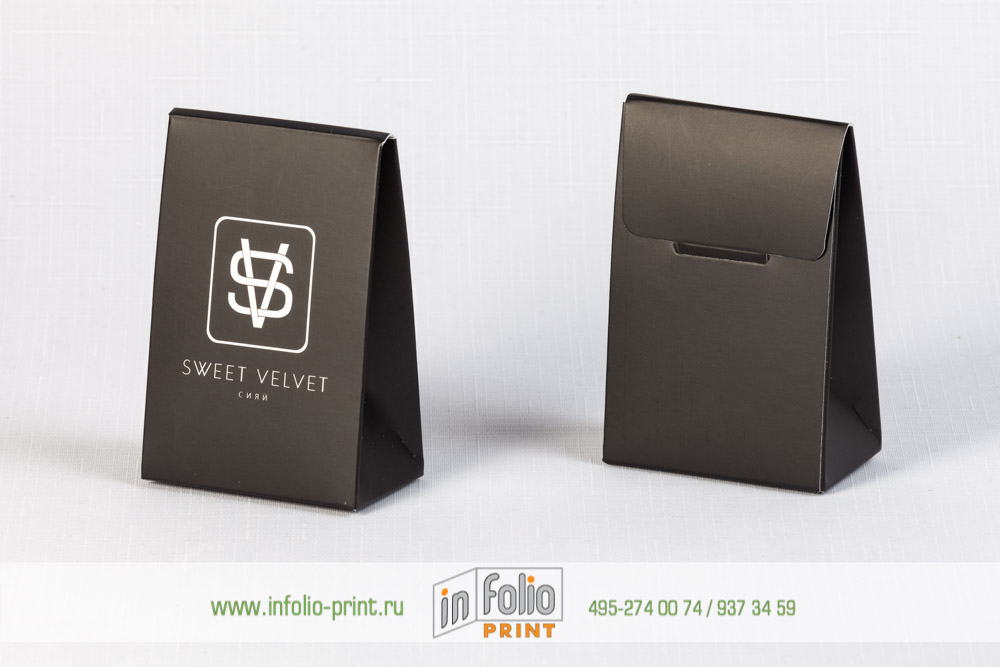 черная матовая коробка для ювелирных изделий